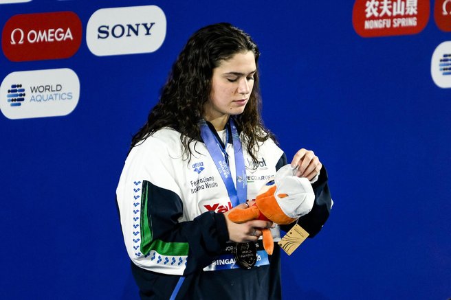 Vse za kozmetiko: znani plavalki v središču nepričakovane afere