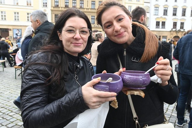 turistki keramicna posodica juha hrana