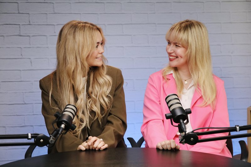 Generacija Z v oglaševanju brez filtra: "Veliko nam je do tega, da bi bilo naše delo narejeno dobro, a si absolutno ne želimo, da bi stalno delali!"