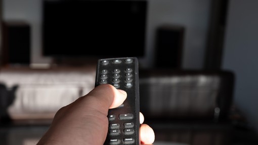 Velik udarec za TV-gledalce: še letos bodo ukinili zelo priljubljene televizijske programe
