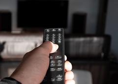 Velik udarec za TV-gledalce: še letos bodo ukinili zelo priljubljene televizijske programe