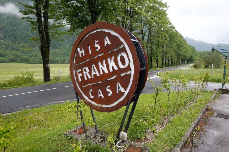 Ana Ros Hisa Franko