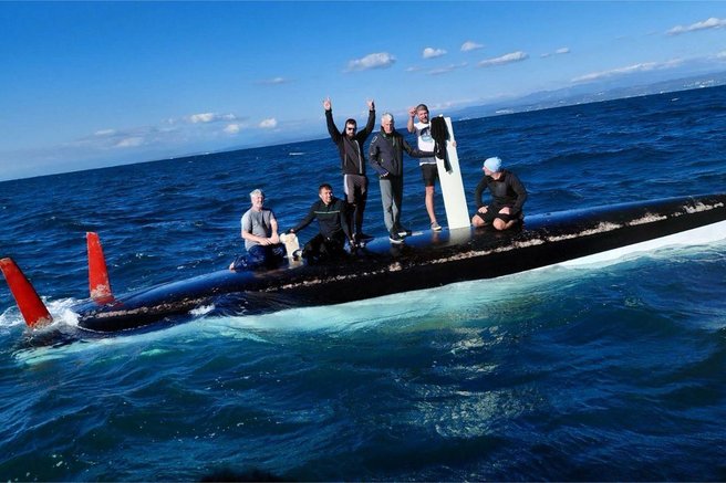 Incident pri Izoli: s potapljajoče se jadrnice reševali člane posadke (FOTO)