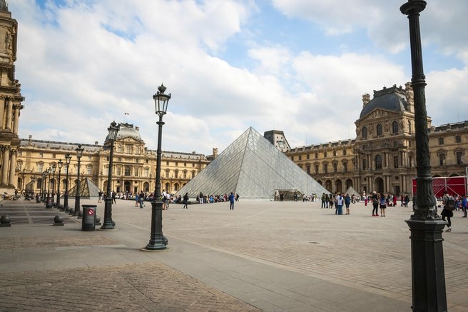 Louvre