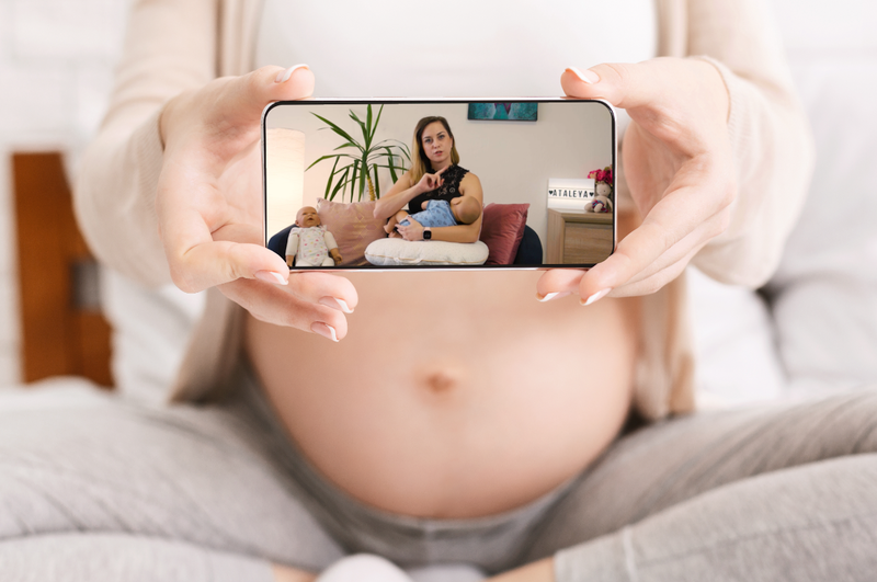 Slovenka, ki je iz srca ustvarila Šolo za starše, kakršno bi si želela vsaka mama