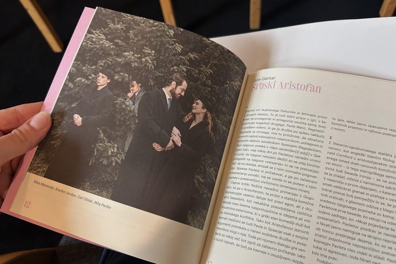 Pokojnik gledališče MGL gledališki list