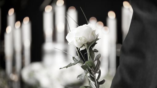 Umrla komaj 19-letna vplivnica, ki ji na Instagramu sledi okoli 200.000 ljudi