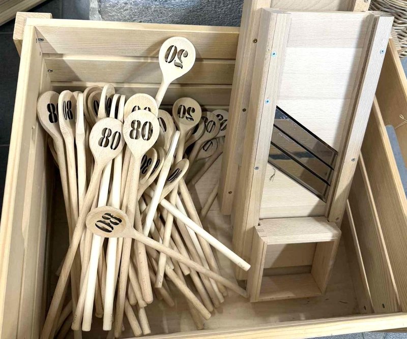 les kuhalnice Ribnica rokodelski center