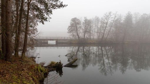 Meglenim jutrom ni videti konca: znano je, kakšno bo vreme do konca tedna