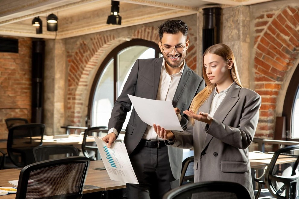 Tehtnica Tehtnice ne marajo pritiska in stresnih situacij, pogosto pa potrebujejo veliko časa za sprejemanje odločitev. Njihova neodločnost in želja, …