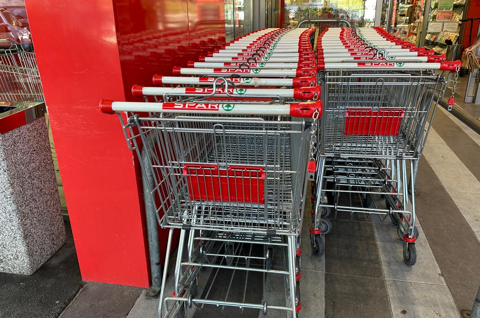 Trgovina Spar z novostjo, nad katero so kupci še kako navdušeni, s to potezo so jim eno stvar zelo olajšali (foto: Uredništvo)