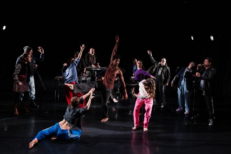 Spolzka tla predstava