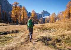 Le kaj vse jim pade na pamet! Turistka vznemirila popotniško skupnost z nenavadnim vprašanjem