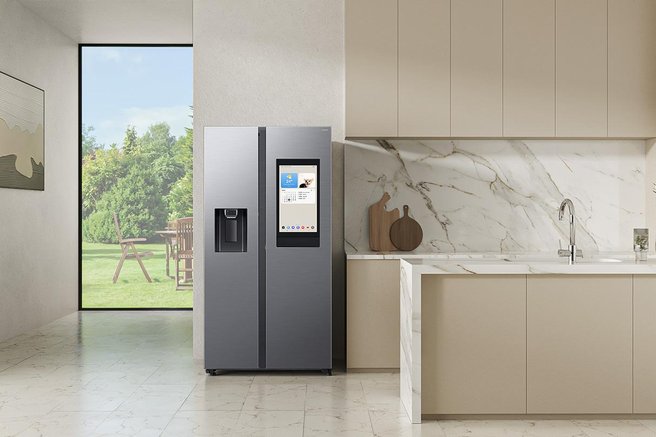 Vse poti vodijo v kuhinjo: kako pametni hladilnik postane družinski asistent