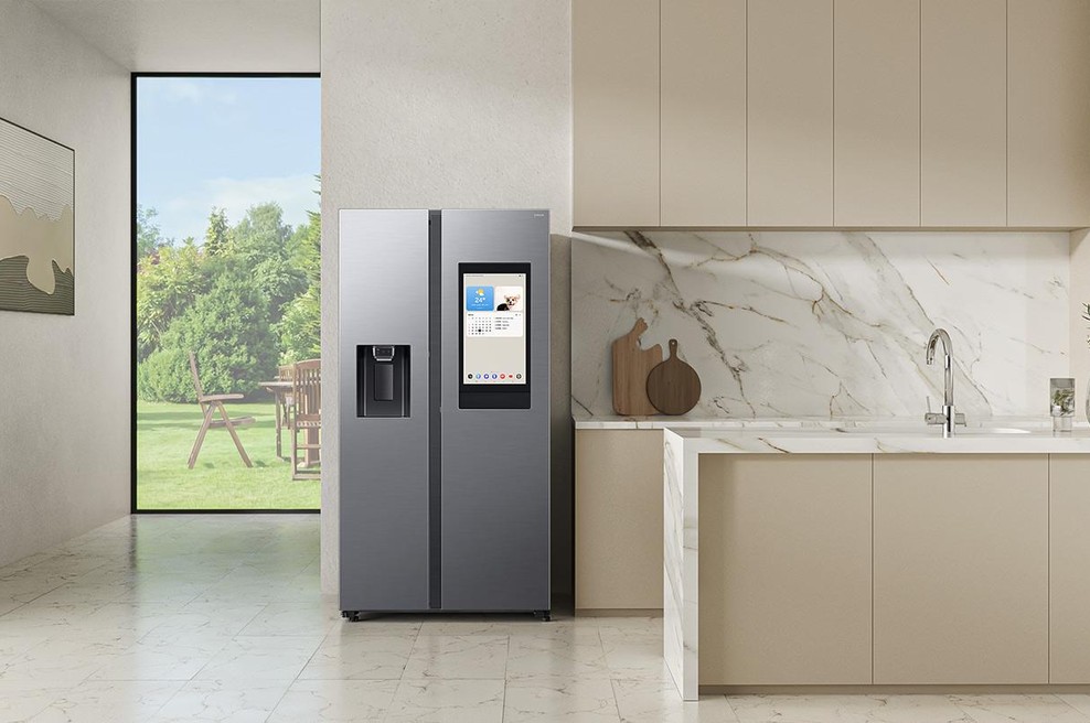 Vse poti vodijo v kuhinjo: kako pametni hladilnik postane družinski asistent (foto: Samsung)