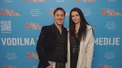 Špas teater premiera predstava Obiski vedno zvonijo ob nepravem času