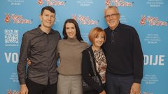 Špas teater premiera predstava Obiski vedno zvonijo ob nepravem času