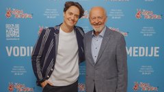 Špas teater premiera predstava Obiski vedno zvonijo ob nepravem času