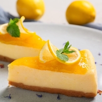 Okusna limonina skutna torta brez peke: popolna sladica za vsako priložnost