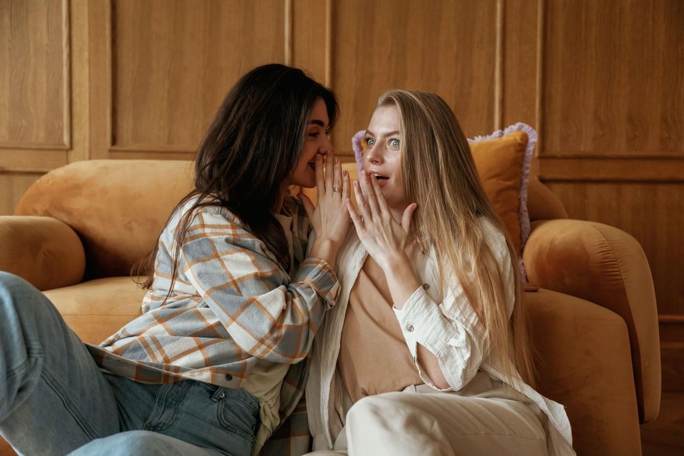 Dvojčka Dvojčki so izjemno šarmantni in zabavni sogovorniki, vendar pa njihova dvojna narava pogosto vodi v težave. Znajo reči točno …