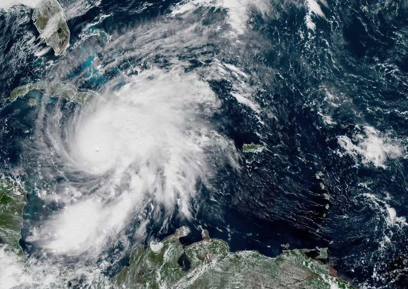 Orkan Melissa dosegel Kubo: evakuirali so več kot 735 tisoč ljudi