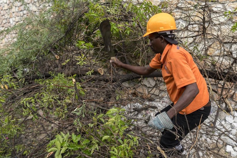Orkan Melissa dosegel Kubo: evakuirali so več kot 735 tisoč ljudi