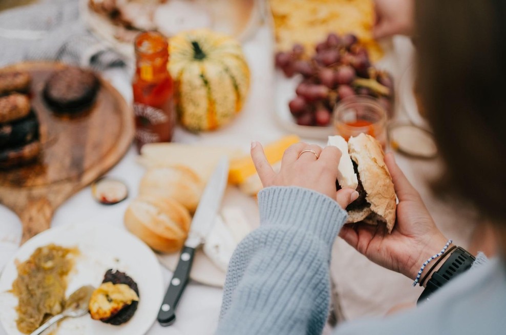 Ta ženska pripravlja najboljši zajtrk na svetu in z le malo truda ga lahko pripravite tudi vi (foto: Profimedia)