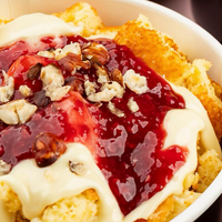 V tem kotičku Ljubljane ponujajo šmorn, ob katerem si boste obliznili vse prste