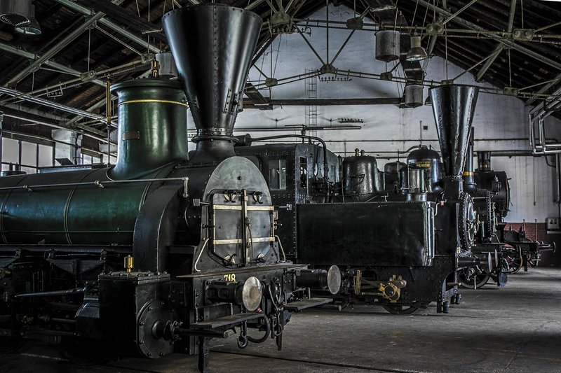 Med paro, spomini in prazničnim vzdušjem: tri čarobna doživetja v Železniškem muzeju