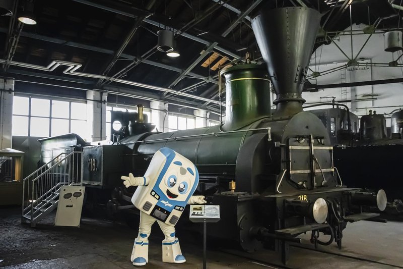 Med paro, spomini in prazničnim vzdušjem: tri čarobna doživetja v Železniškem muzeju