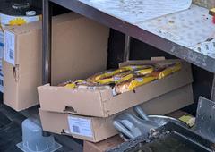 Na jedilniku konkretne cene, pod mizo kar vrečka kruha iz trgovine! Znan slovenski ponudnik burgerjev razjezil stranke