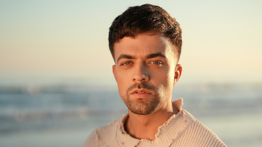 Gašper Rifelj iskreno o ranljivosti: "Če pokažeš čustva, tvegaš, da te kdo rani"