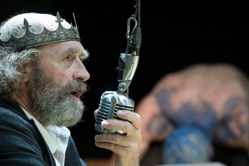 Lorencijev Kralj Lear v ljubljanski Drami: takšnega Shakespeara na Slovenskem še ni bilo