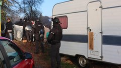 preiskava, Romi, orožje