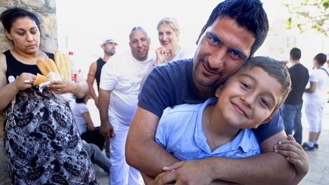 Osebna izpoved Roma: "Odraščal sem v romskem naselju in iz prve roke povem, kakšno je resnično stanje med Romi!"