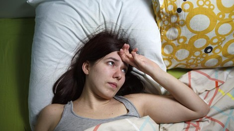 Namesto pritožbe je izbrala nepričakovan pristop – in se s tem osvobodila hrupa sosedov