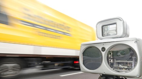 radar hitrost super hitrost prehitra voznja policija zakon aretacije