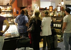 Kupci ponoreli zaradi izdelka, ki stane 28 evrov: razprodan je bil v enem dnevu