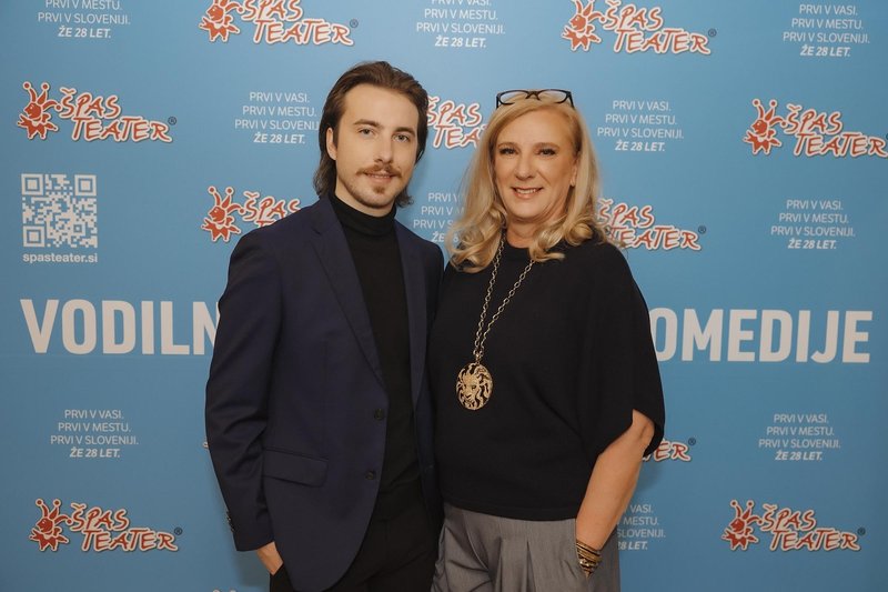 Agencija za razhode premiera Špas teater