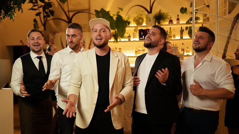 IL Divji pesem in videospot Bolj se branim