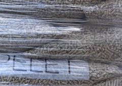 Več Slovencev zaupalo goljufivemu podjetju in tik pred zimo ostalo brez lesnih peletov za ogrevanje