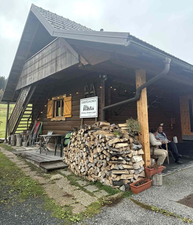 Kranjska gora brunarica Pehta