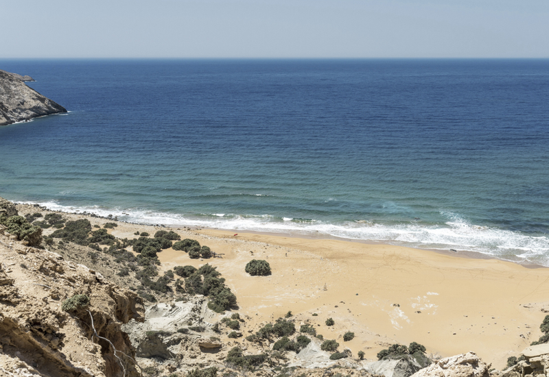 V hudi nesreči na morju umrli najmanj trije ljudje: morebitne preživele še iščejo