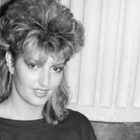 Jugoslavija jo je oboževala, nato je nenadoma z dojenčkom v naročju pobegnila iz države - tako je videti danes