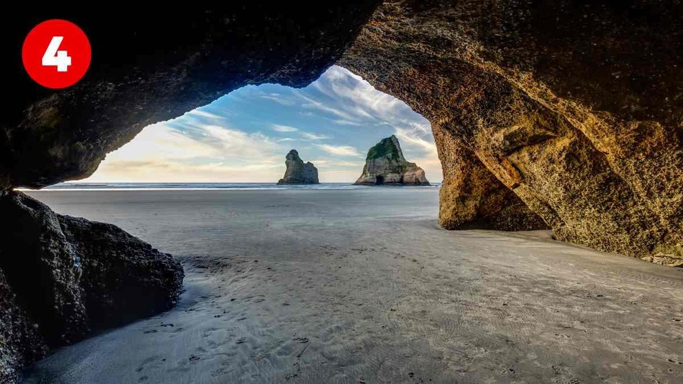 4 Če vas pritegne četrta plaža, vas vleče k raziskovanju in avanturam. Vedno ste v gibanju in radi raziskujete svet, …