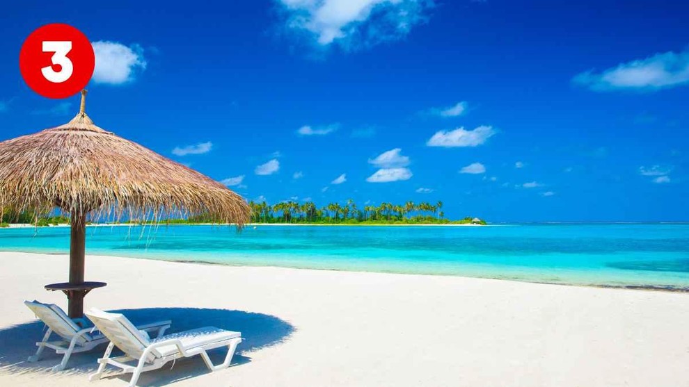 3 Če ste izbrali to mirno tretjo plažo, ste lepa, občutljiva in iskrena duša. Imate močno romantično plat in hrepenite …