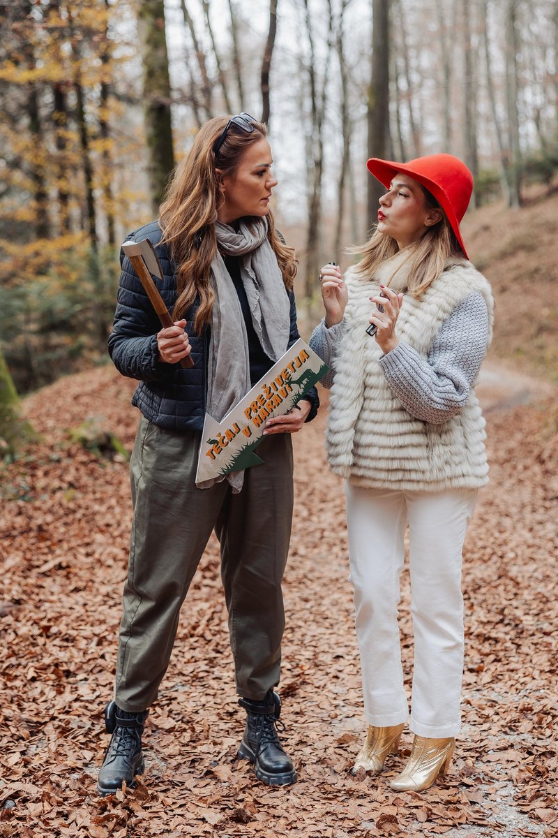 Rebeka Dremelj Gorka Berden tiskovka preživetje v naravi Šminka in sekirca