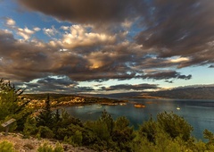 Prebivalci na Jadranu živijo v strahu: ponoči se zaradi zveri, ki prihaja iz teme, zaklepajo v hiše