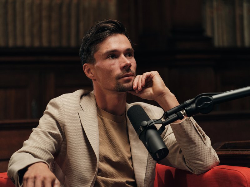 V podkastu navdiha Primož Roglič nič več redkobeseden - spregovori o vzponih, padcih, navijačih in sneti verigi