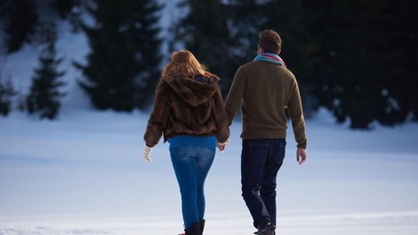 Slovenija zima pohodniki pohodnistvo krplje